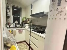 红山郡 有电梯 满五 精装可拎包入住 集中供暖 南北通透