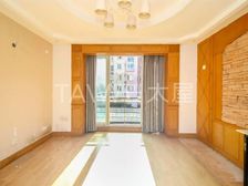 新出,接受置换,可提前交房,小区中心位置,诚意出售