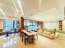 保真 渝八(中央公园T P品质)带车位丶超大横厅丶花园洋房!