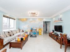 新上房源!全屋地暖,看房随时有Key,业主诚售!