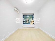 新上!飞机户型大三房!业主诚售,看房随时有Key!