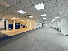 芯片公司装修丨160平展厅丨独立整层丨大产权直租丨清华科技园