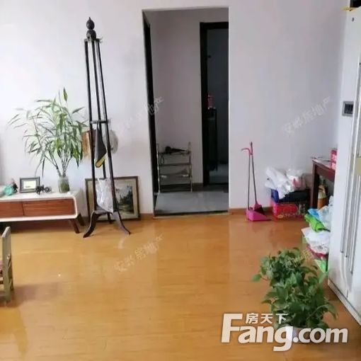  ���ݷ� �Ƹ����� 3��1��1�� 94ƽ��װ�� 4000Ԫ/�� 
