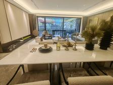 之前卖1688万 紧邻小区水系 南向高层153平品质住宅