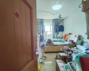 国贸永安里建国里,77平三居,460万,南北通透,阳光充足