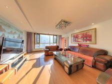 上海沙龙 4室1厅 207.35平