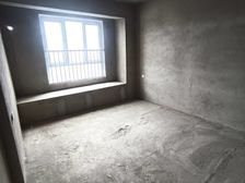 十一推荐:城中电梯房 观景水库 三 中 一 小 六 小在旁边