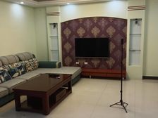 固高后 富民菜市场边 2楼精装三居 19.8 十八小 十七小