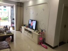 十一推荐:空中大花园 大院子 外国语中小 学旁 自住精装