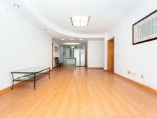 清馨苑二期一楼带花园,带地下产权车位,房东诚售,看房随时