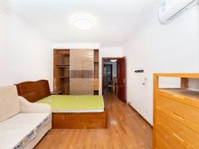 银都路地铁口精装小两房,看房随时有钥匙,房东诚售