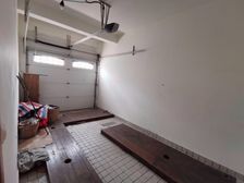 圣得恒业独栋 花园500平,南临河 房型正气 带中庭采光好