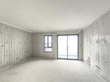 宸悦江语院 南北通透,采光好 中间楼层