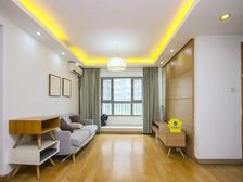 万科品质楼盘,品牌物业服务保障地铁长阳站满5一套好楼层!