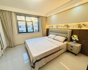 中华小区南向两居 豪华装修 单价六千多 中层