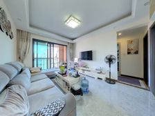 海伦印象 精装三房业主诚心出售