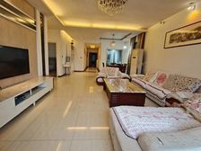 葛洲坝商圈CBD精装修电梯大三房拎包入住