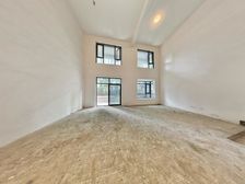 朗基御香 5室1厅 东南