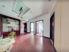 开发商统一精装修,配套齐全,有双气 看房方便