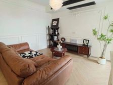 近医院 交通便利 精装可拎包入住 带电梯 刚需两居 满五