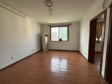 电梯3房丨中高楼层丨花园位置丨产证满五且一丨业主诚售