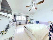 该房满五,一梯两户, 采光充足