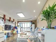 名嘉新苑 板式大4房 央座景观 带产权车位