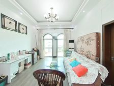 大前滩区域/楼栋位置佳/顶楼大复试面积高达260平/诚意出