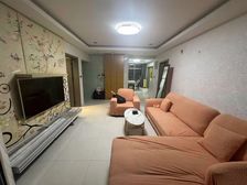 商业配套齐全 中间好楼层 临地铁 双卫生间 交通便捷