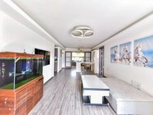 万科龙湖城市之光精装三室 楼层适中采光无遮挡 价格合适小高层