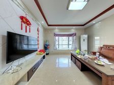 湖畔新城精装修,房东急售,当居住融入环境,心也随之淡定