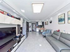 中新国际西城六区 次新房 南北通透 得房率高 中间楼层