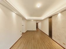 中骏天荟 次新房精装三房 上草桥善耕南北通透 满二仅220万