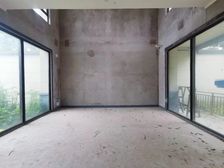 200万小区ZD价端户 地上2层单层面积大 三个车位视野