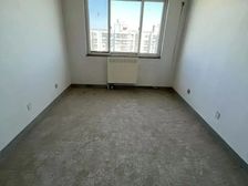 长馨园小区非常正气,楼层好、采光佳,让您居住非常舒适!