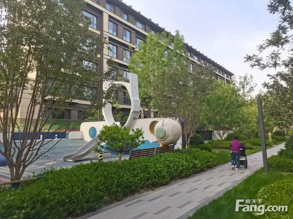 小区相关图