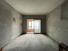 中央公园,金茂国际生态新城端户三房,龙湖天街对面,门口