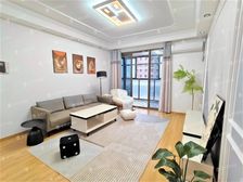 精装修 医疗配套成熟 南北通透 刚需两居 有电梯 出行方便。