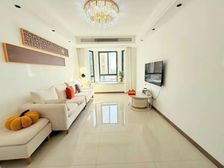 新理想花园 商品住宅 商业配套成熟 中间楼层 小区绿化高