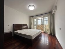 小区蕞前排,未来可能会拆哦,投资或自住都OK,双南房型,急售