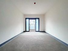 长嘉汇正规三房双卫户型 楼层好朝中庭居家舒适