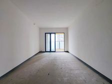 北滨路看两江交汇景观房。长嘉汇 看中庭 135万 房源保真!