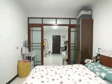 红山郡全明格局交通便利低楼层新装1居室南北通透