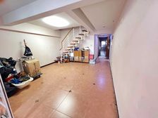 阳面双卫带燃气正式跃层,140平米105万