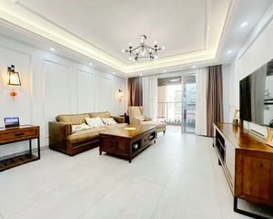 双卫 精装好房 电梯房 医疗配套成熟 南向采光好 满五