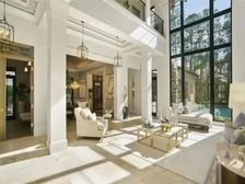 金臣别墅 ,南花园集中1800平,風氺絶佳,景色怡人,开间大