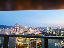 南滨路看两江交汇景观房。长嘉汇 头排全看江 6房 房源保真!