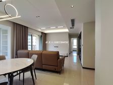 汽博中心 卓越蔚蓝城三房