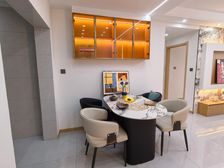 秀兰森活里 南北通透精装两居 中间楼层仅68.9万