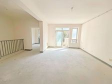 送超大院子,在附送一层,四房两卫,上建平,位置好,无遮挡